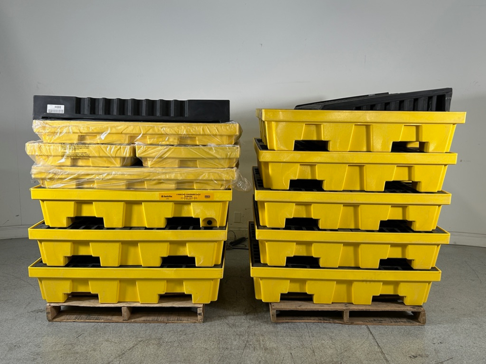 Image of Lot Of Justrite 4 Drum Spill Containment Pallets